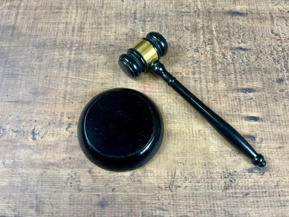 US's Prop Shop Vintage presents Vintage Judges Gavel